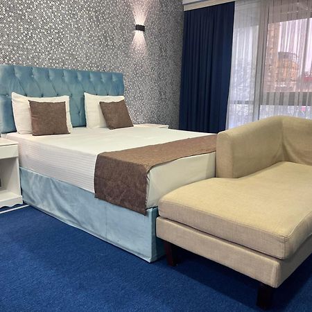Address Hotel Baku Bagian luar foto