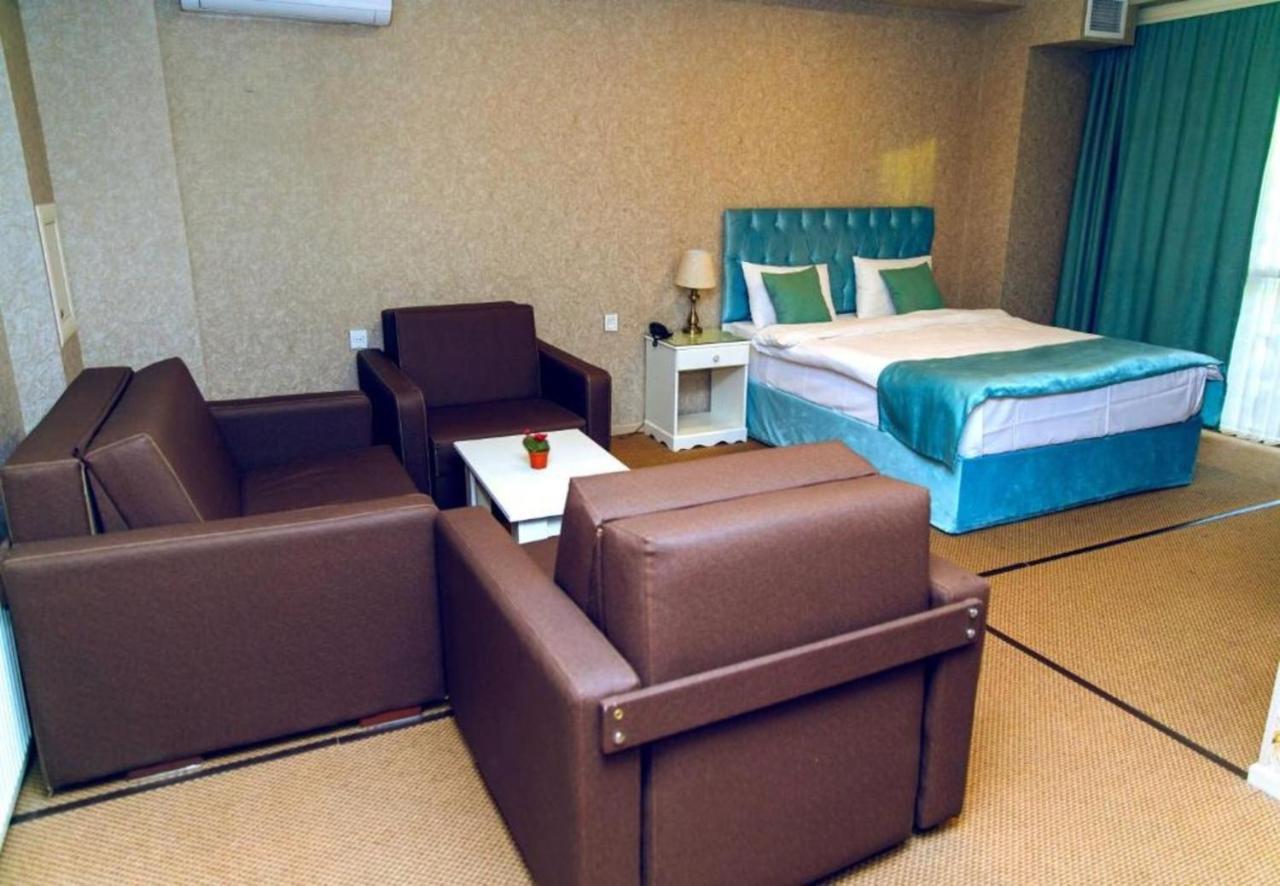 Address Hotel Baku Bagian luar foto