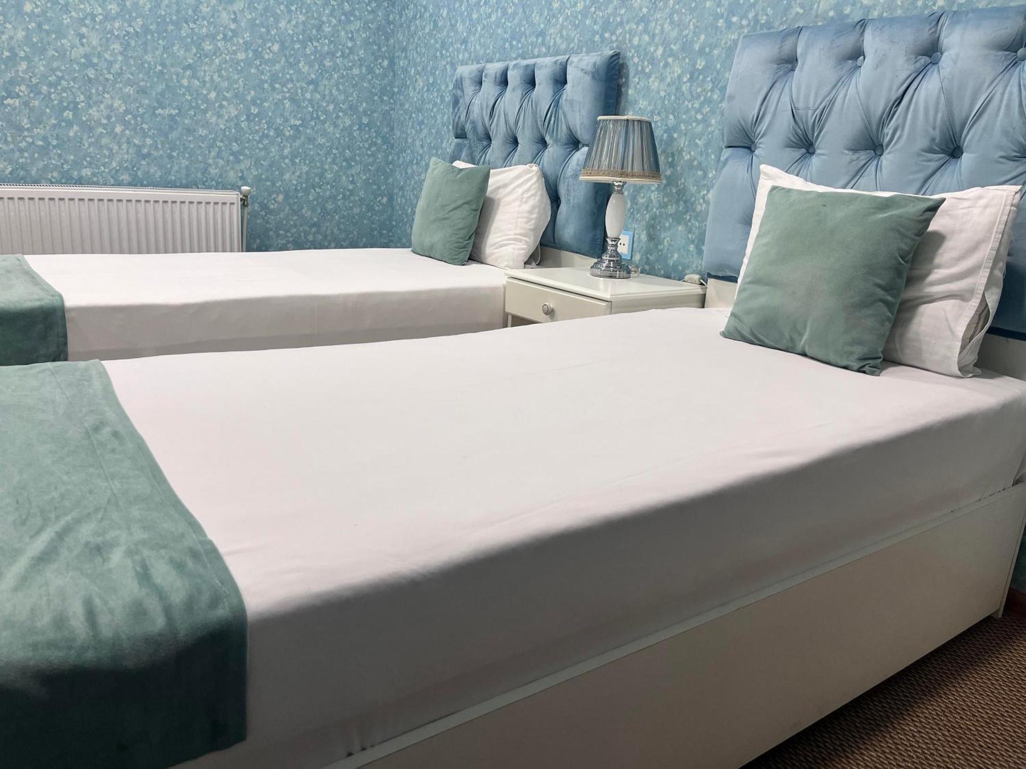 Address Hotel Baku Bagian luar foto