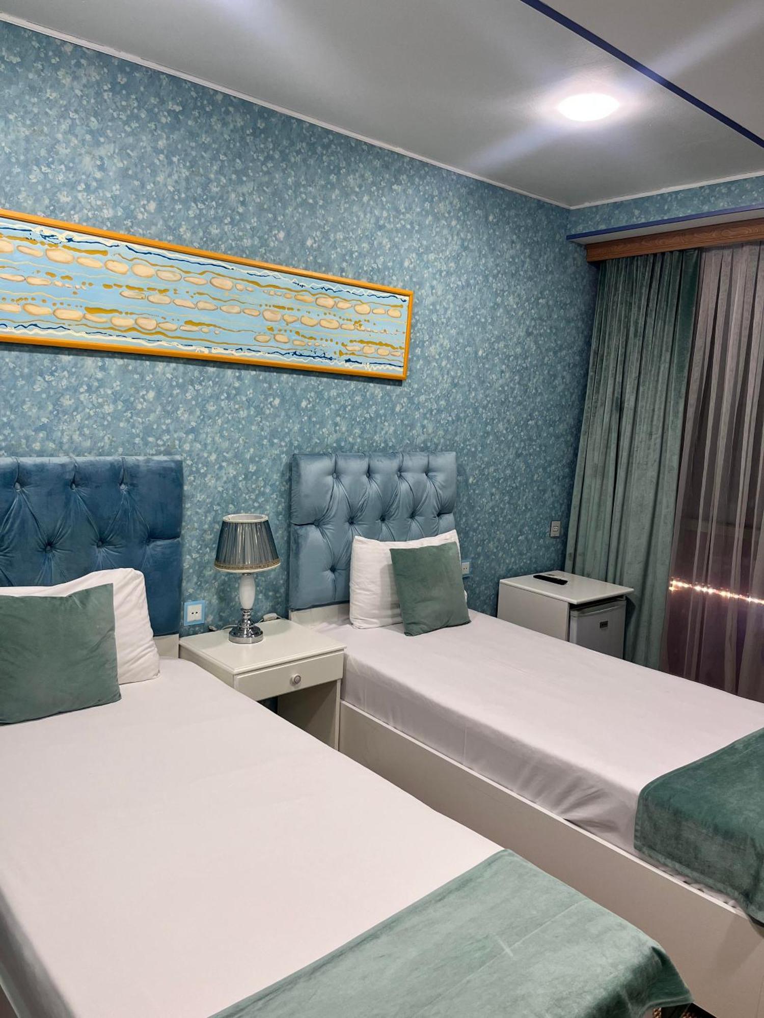 Address Hotel Baku Bagian luar foto