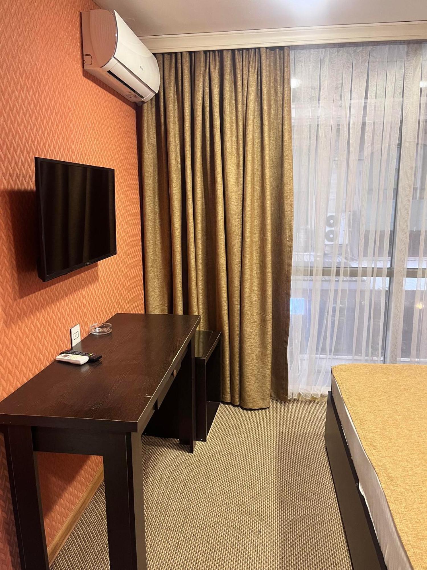 Address Hotel Baku Bagian luar foto