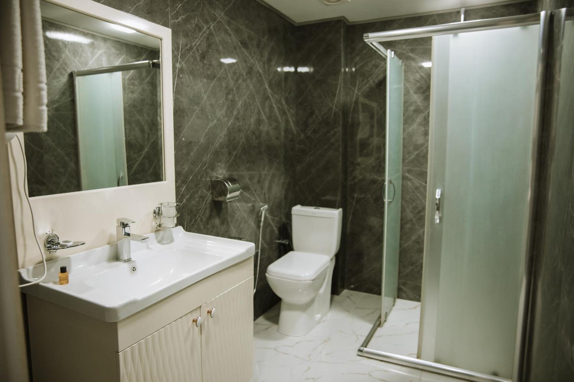 Address Hotel Baku Bagian luar foto