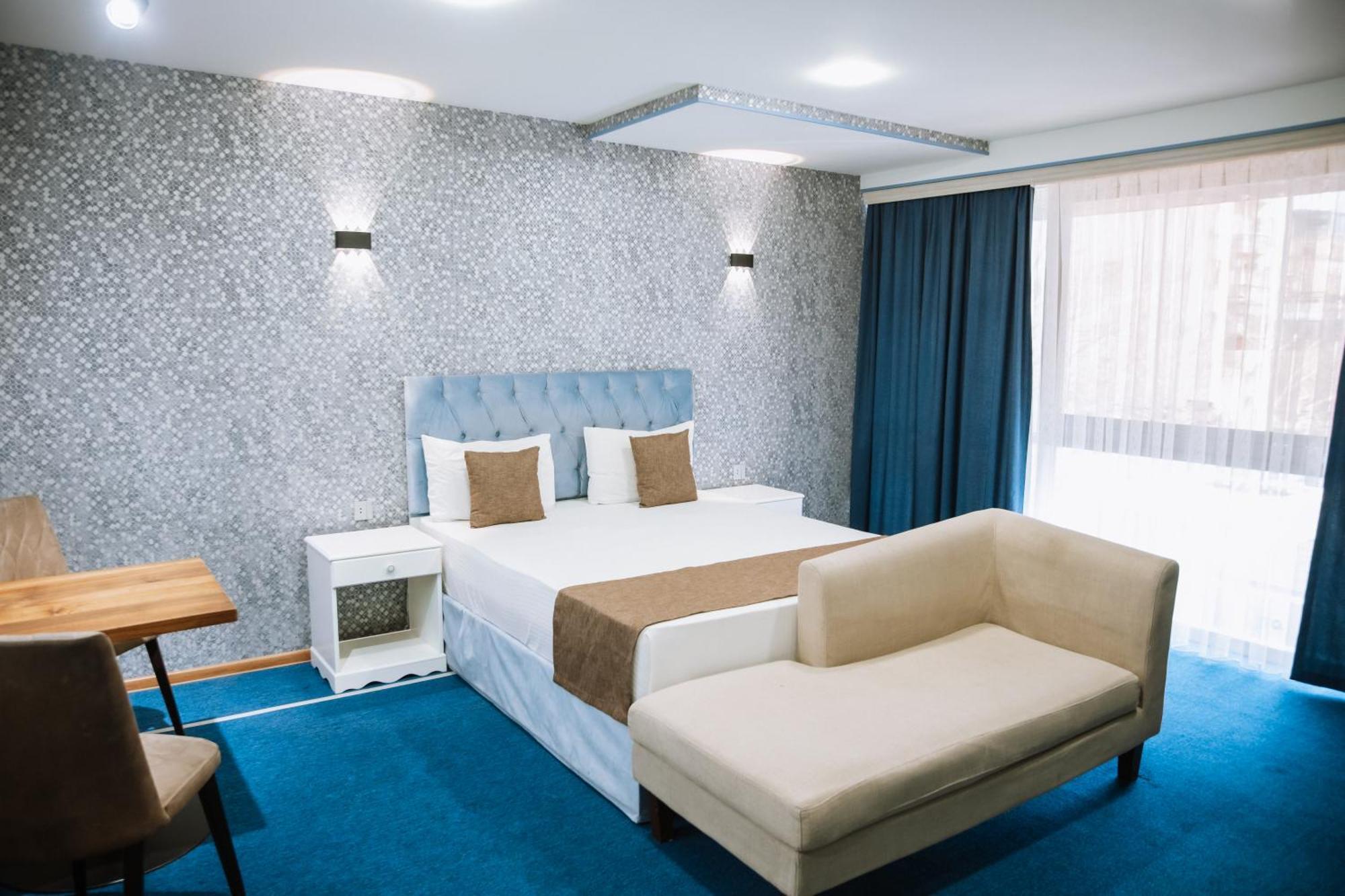 Address Hotel Baku Bagian luar foto